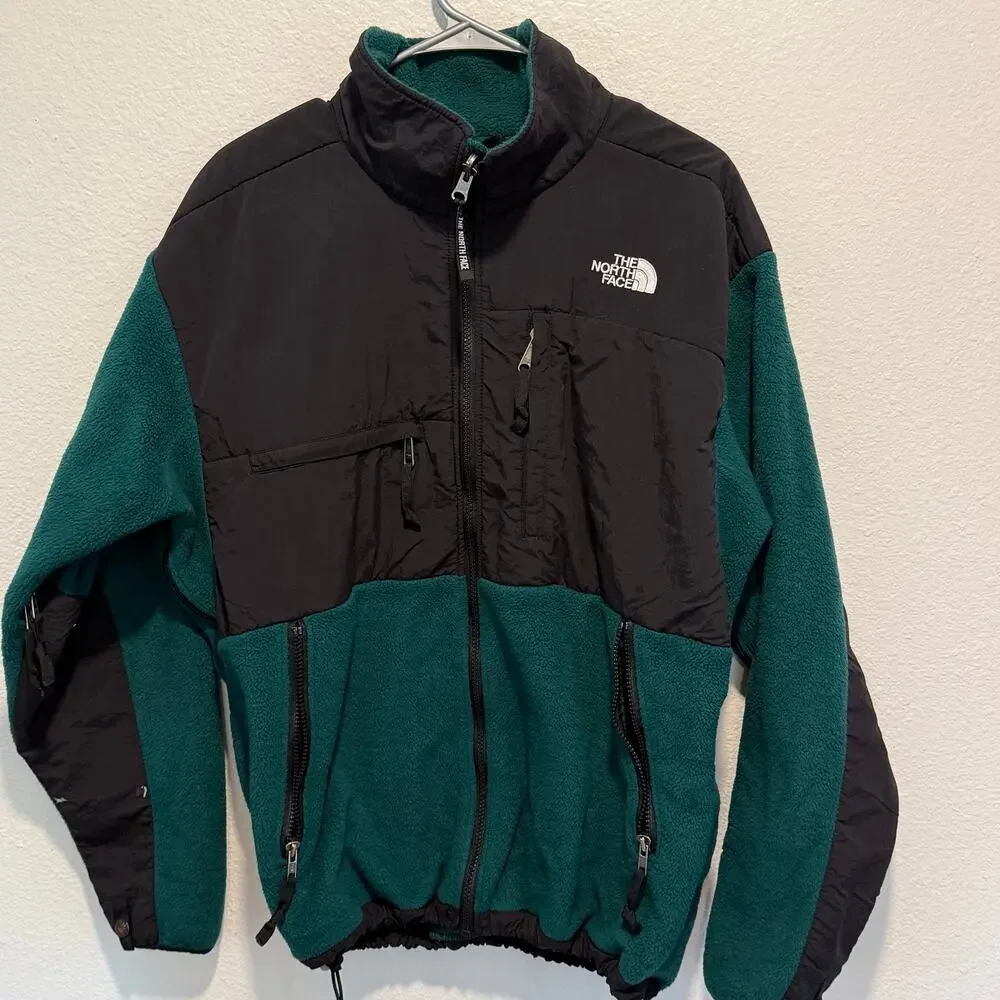 vintage. 1997 the north face men’s green and black NWOT size L
